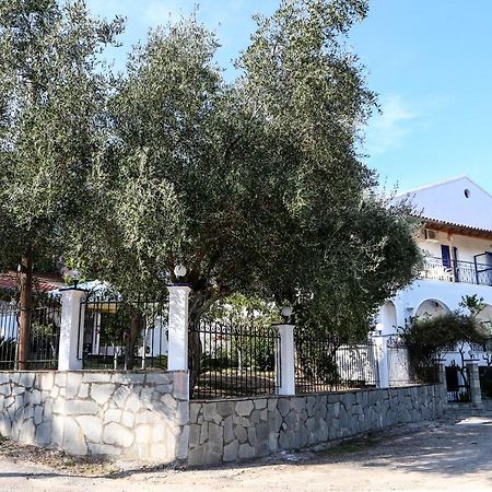 Athina Apartments Káto Korakiána Kültér fotó