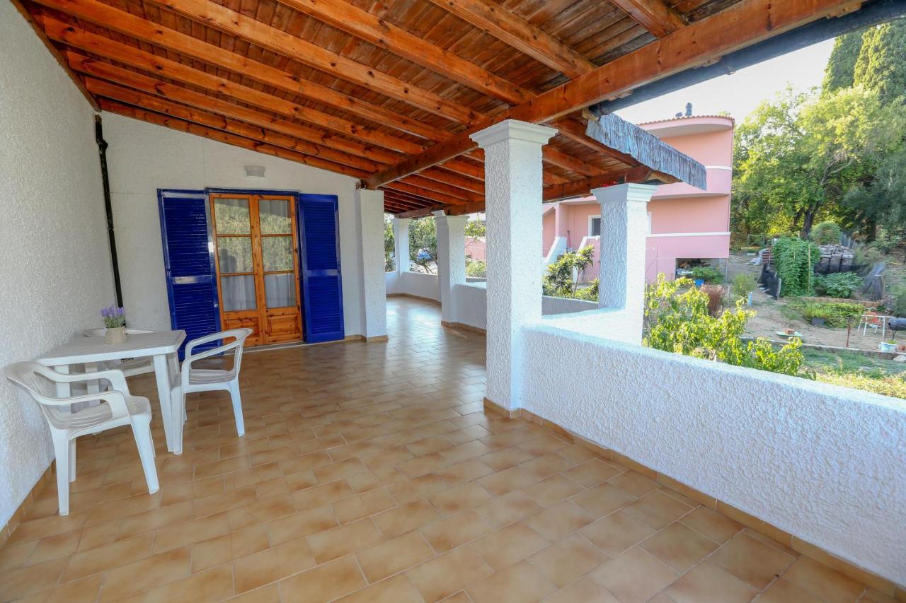 Athina Apartments Káto Korakiána Kültér fotó